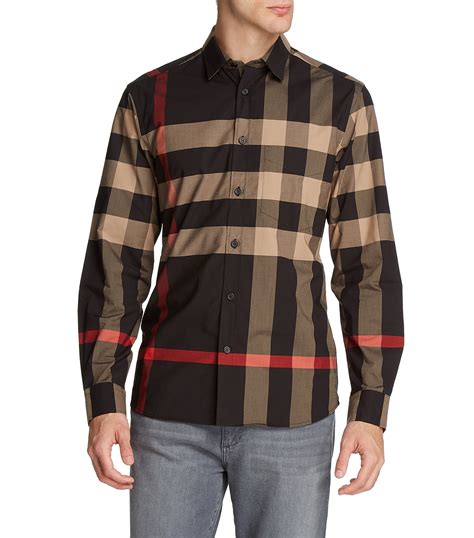 playeras burberry hombre.